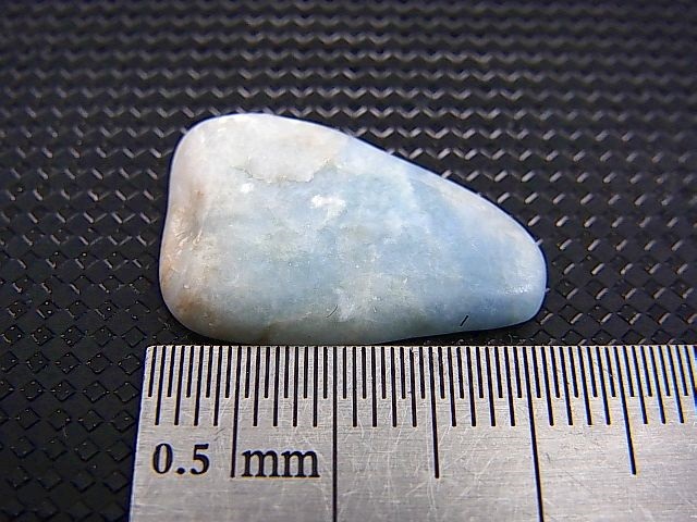 画像: 糸魚川入りコン沢産青ひすい原石（透過性あり） 2.0g