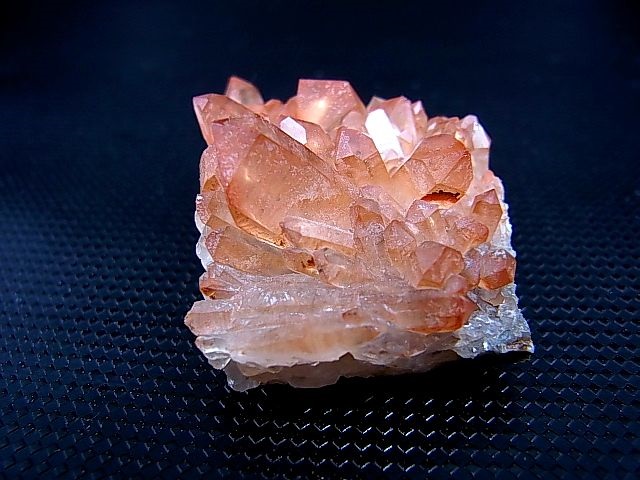 画像: スウェーデン産ヘマタイト（タンジェリン）水晶クラスター 31.6g