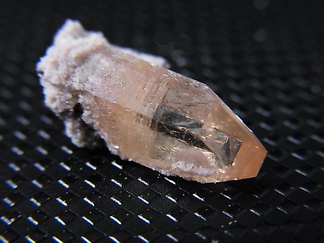 画像: メキシコ産レッドトパーズ原石 0.7g