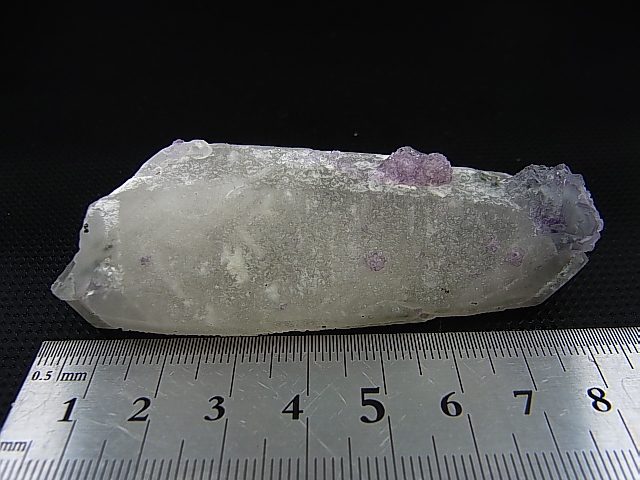 画像: ヤオガンシャン産ライトブルー＆パープルフローライト付き水晶原石 59.2g