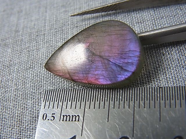 画像: レアカラー：ピンク/パープルシラーラブラドライト研磨タンブル 2.2g