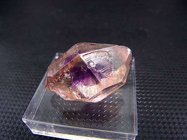 画像: タンザニア・モンドヴィレッジ産モンドクオーツ/エレスチャルアメジスト原石 5.4g