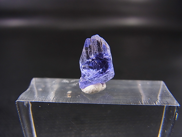 画像: ジェムクオリティ：タンザナイト原石 2.2カラット