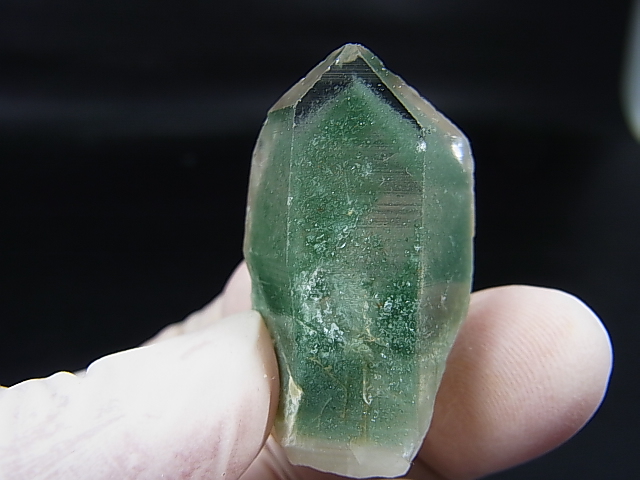 画像: インド・マニハール産クリア水晶（クローライト入り/ファントム） 30.6g