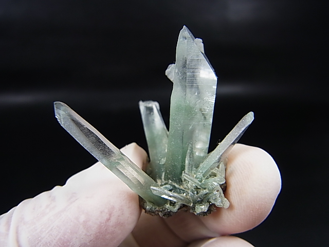 画像1: インド・マニハール産クリア水晶（連晶/クローライト入り） 8.5g