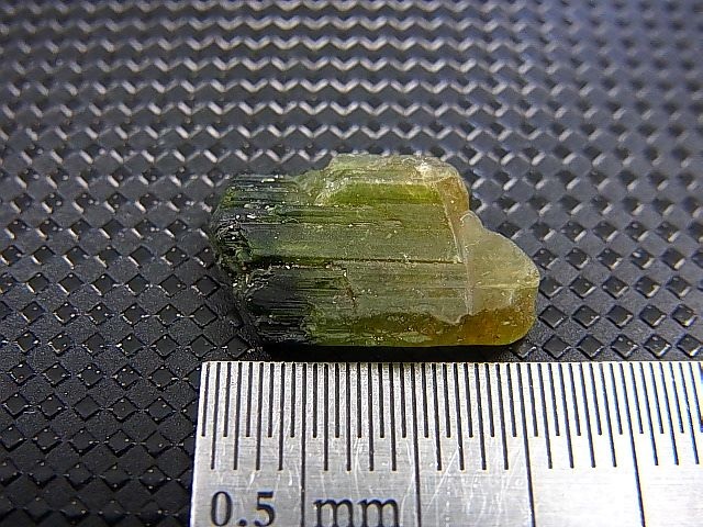 画像: ベトナムMinh Tien産グリーントルマリン（バイカラー）結晶原石 6.0カラット