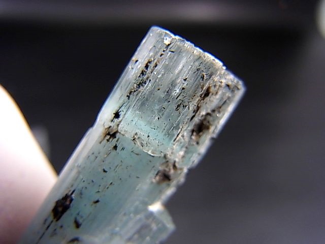 画像2: ベトナム産連晶結束型アクアマリン原石（ブラックトルマリン付き） 3.1g