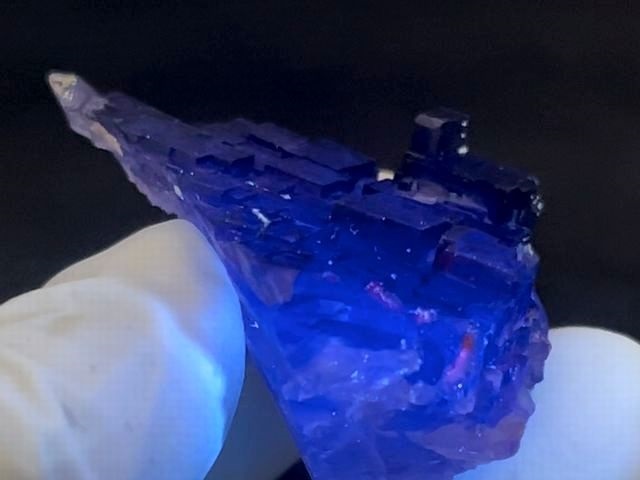 画像: 新疆ウイグル自治区産パープルフローライト原石 33.1g