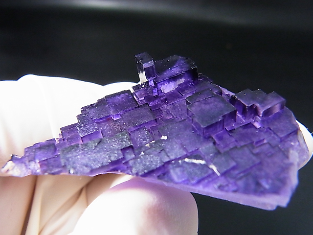 画像: 新疆ウイグル自治区産パープルフローライト原石 33.1g