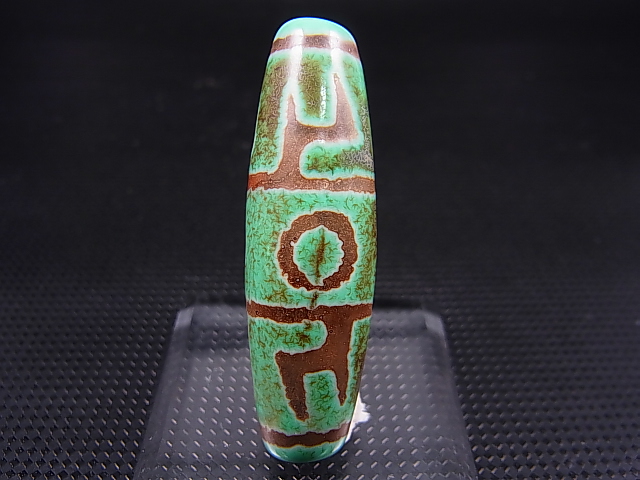 画像2: ヴィンテージ：「雪域天珠：老緑色三眼蓮師法器」西蔵（チベット）天珠 直径約13.5×46.5mm