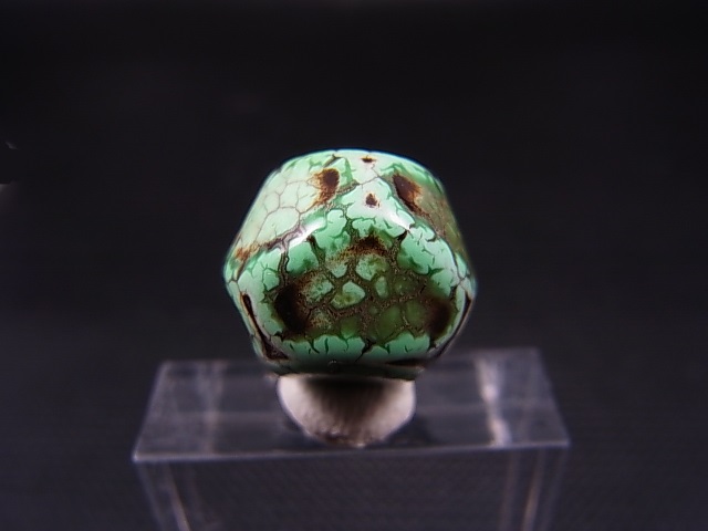 画像: ヴィンテージ：「雪域天珠：老緑色亀甲」西蔵（チベット）天珠 直径約15×13mm