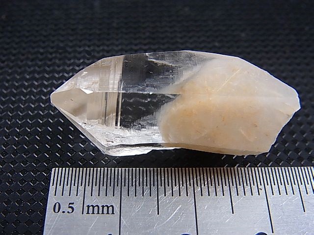 画像: 山梨県乙女鉱山産ウォータークリア水晶ポイント 9.1g