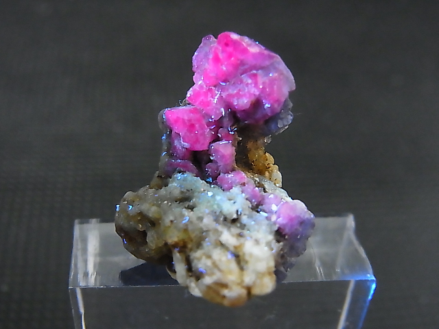 画像2: ベトナムLuc Yen産コバルトスピネル結晶原石（蛍光/カラーチェンジ） 20.3カラット