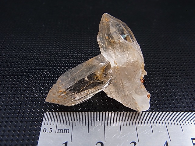 画像: ガネーシュヒマール・ラパ産ウォータークリア水晶ポイント（貫入り/連晶） 17.1g