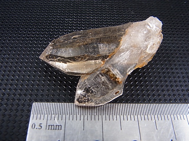 画像: ガネーシュヒマール・ラパ産ウォータークリア水晶ポイント（ツイン） 14.1g