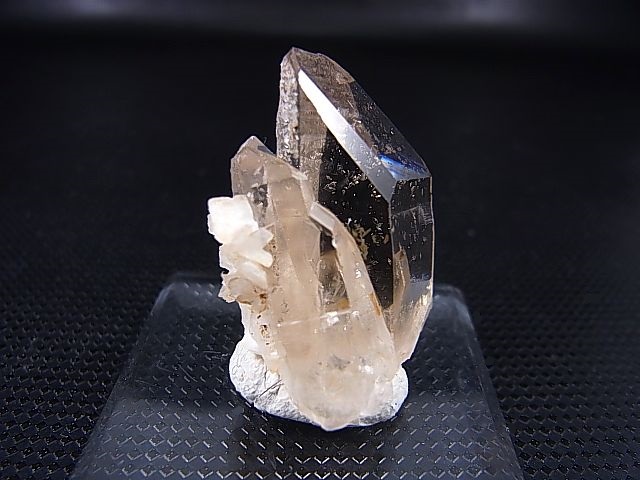 画像2: ノルウェー産アデュラリア（氷長石）付き水晶原石（連晶） 12.1g