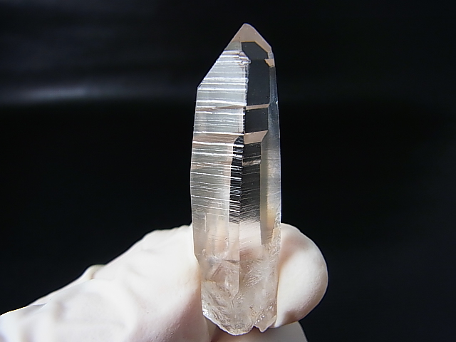 画像1: スウェーデン・イェムトランド産ウォータークリア水晶ポイント 8.9g