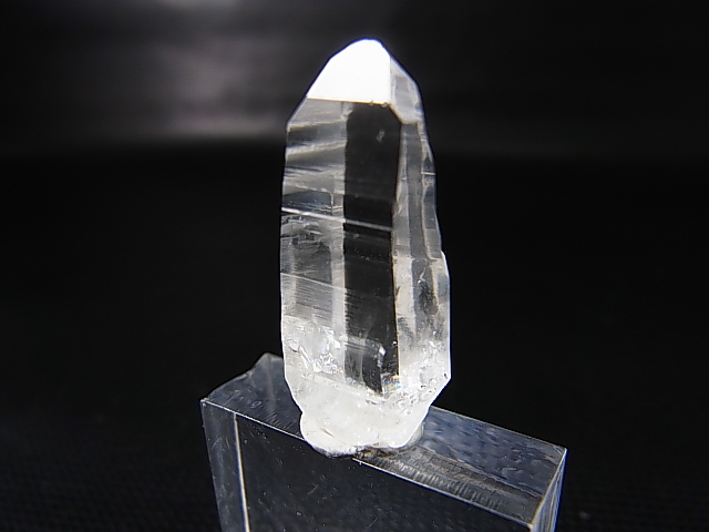 画像2: スウェーデン・イェムトランド産ウォータークリア水晶ポイント 4.1g