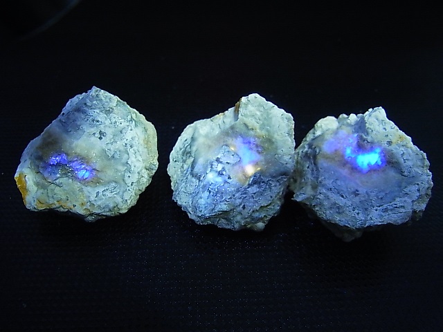 画像: 栃木県産フローライト入り石灰岩ノジュール（3ピースセット） トータル 70.0g