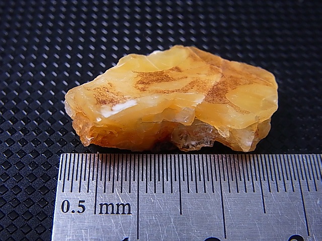 画像: Hokkaidoite北海道然別湖産蛍光オパール原石 3.4g