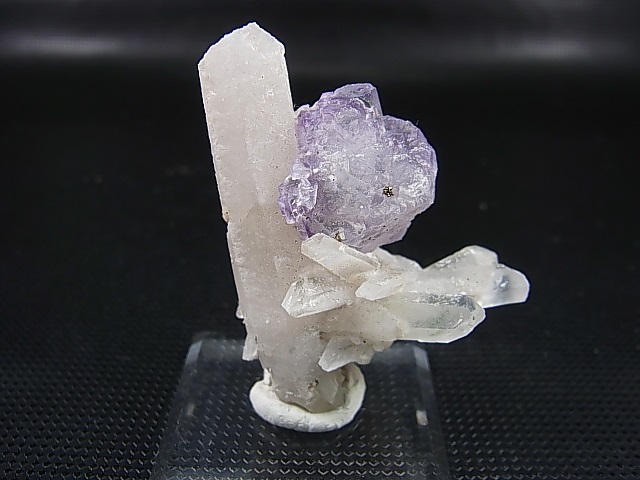 画像: ヤオガンシャン産パープルフローライト付き水晶原石 30.8g