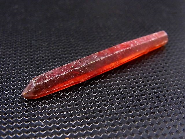 画像: ポーランド産ジンカイト（紅亜鉛鉱）原石 5.4g