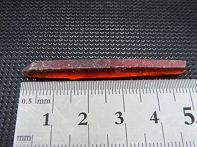 画像: ポーランド産ジンカイト（紅亜鉛鉱）原石 5.4g