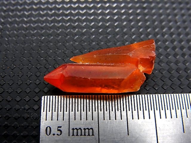 画像: ポーランド産ジンカイト（紅亜鉛鉱）原石 2.7g