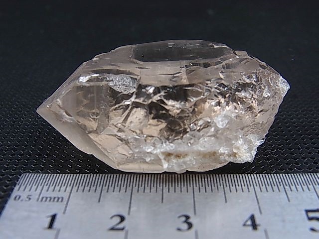 画像: パキスタン・カイバル産グインデル水晶 38.9g