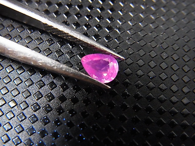 画像2: ベトナムLuc Yen産シルキーサファイア・ルース（バイカラー） 0.4カラット