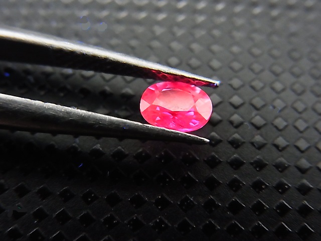 画像2: ベトナムLuc Yen産ピンクサファイア・ルース 0.5カラット