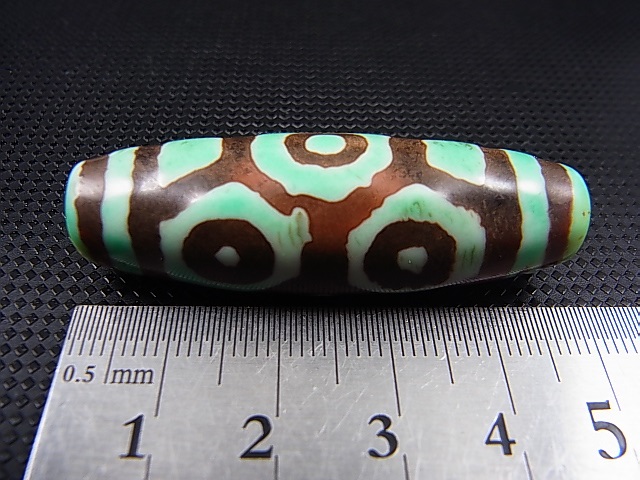 画像: ヴィンテージ：「雪域天珠：老緑色六眼」西蔵（チベット）天珠 直径約14×48.5mm