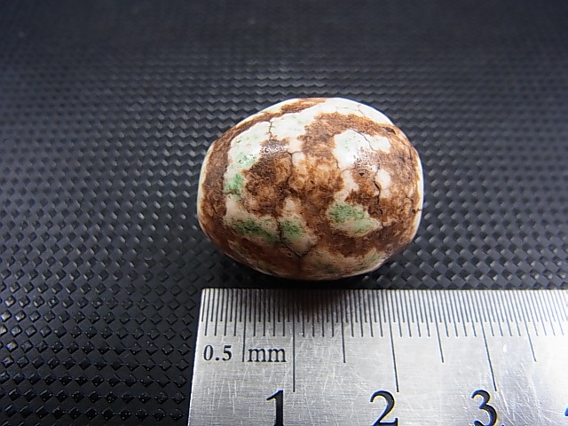 画像: ヴィンテージ：「雪域天珠：老緑色宝瓶」西蔵（チベット）天珠 直径約18.5×22mm