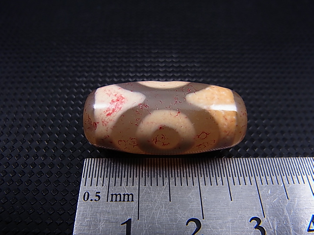 画像: 「三眼」（赤朱砂入り）現代天珠 直径約12.5×27.5mm