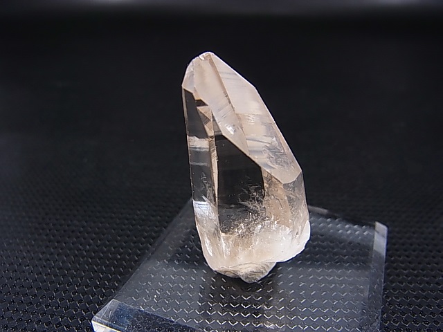 画像: 山梨県乙女鉱山産ウォータークリア水晶ポイント 8.9g