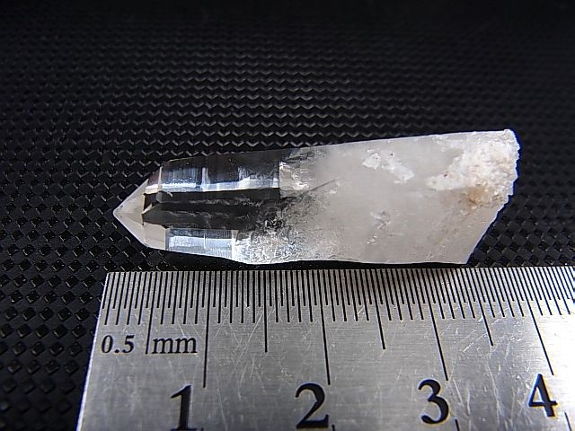 画像: 山梨県乙女鉱山産ウォータークリア水晶ポイント 7.2g