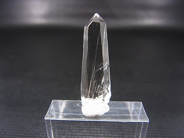 画像1: 山梨県乙女鉱山産ウォータークリア水晶ポイント 1.6g