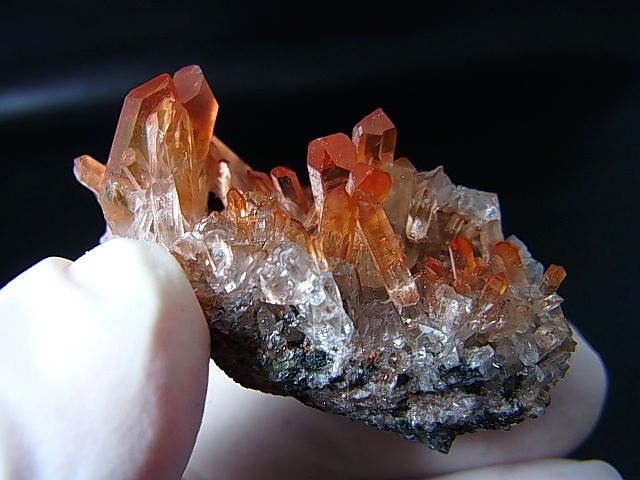 画像: スウェーデン産ヘマタイト（タンジェリン）水晶クラスター 28.9g