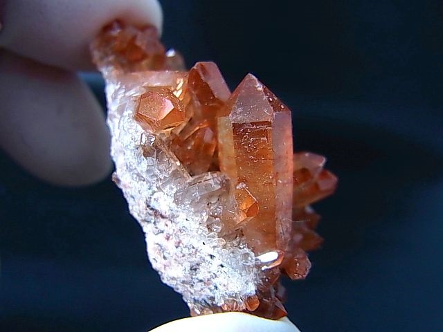 画像: スウェーデン産ヘマタイト（タンジェリン）水晶クラスター 18.8g