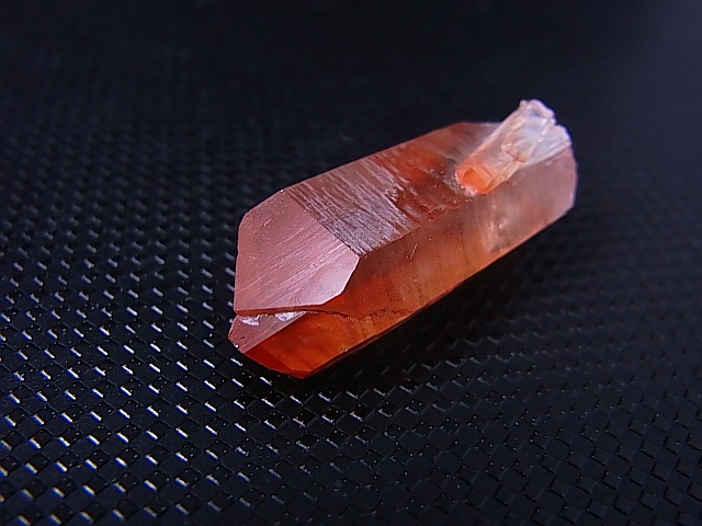 画像: スウェーデン産ヘマタイト（タンジェリン）水晶ポイント 4.9g