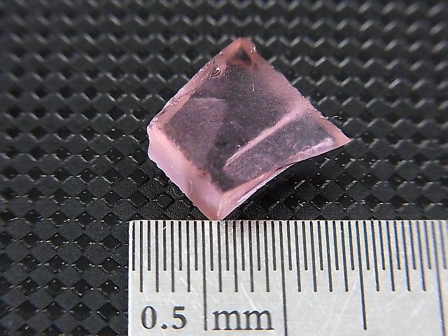 画像: 飯盛ラボストーン（IL-stone）「ガンマジルコン」ガラス原石 4.3カラット