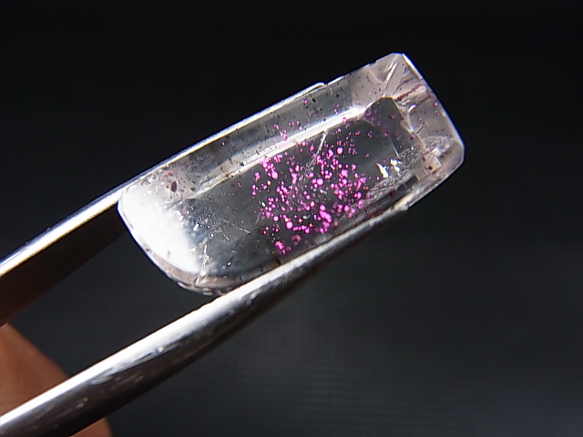 画像: ピンクファイヤー（ティンカーベル）クオーツ研磨タンブル 14.6カラット