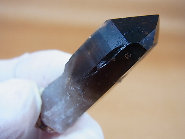 画像: マラウイ・ムランジェ産クリアスモーキー水晶（エジリン入り） 15.4g