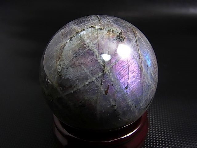 画像: マダガスカル産ラブラドライトSA丸玉（パープル/ピンク/ブルー） 53mm