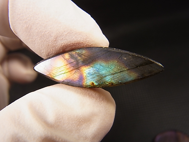 画像: レアカラー：ピンク/パープルシラーラブラドライト研磨タンブル 2.7g