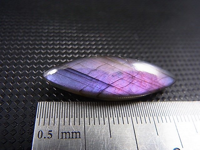 画像: レアカラー：ピンク/パープルシラーラブラドライト研磨タンブル 2.7g