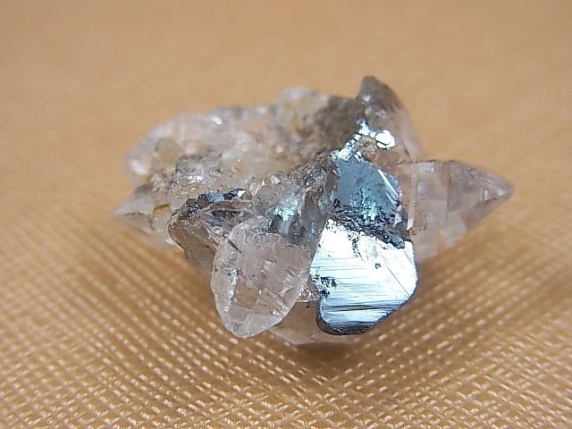 画像: ガネーシュヒマール・ラパ産水晶原石（ブルッカイト共生） 6.6g