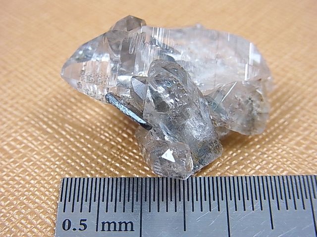 画像: ガネーシュヒマール・ラパ産水晶原石（ブルッカイト共生） 6.6g