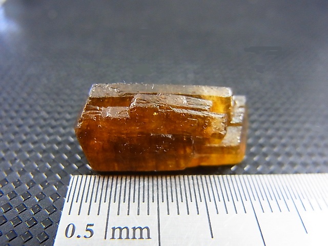 画像: ネパール・ジャジャルコット産ドラバイトトルマリン柱状結晶原石 19.3カラット