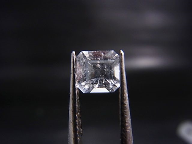 画像1: ミャンマー産フェナカイト・ルース 0.7カラット